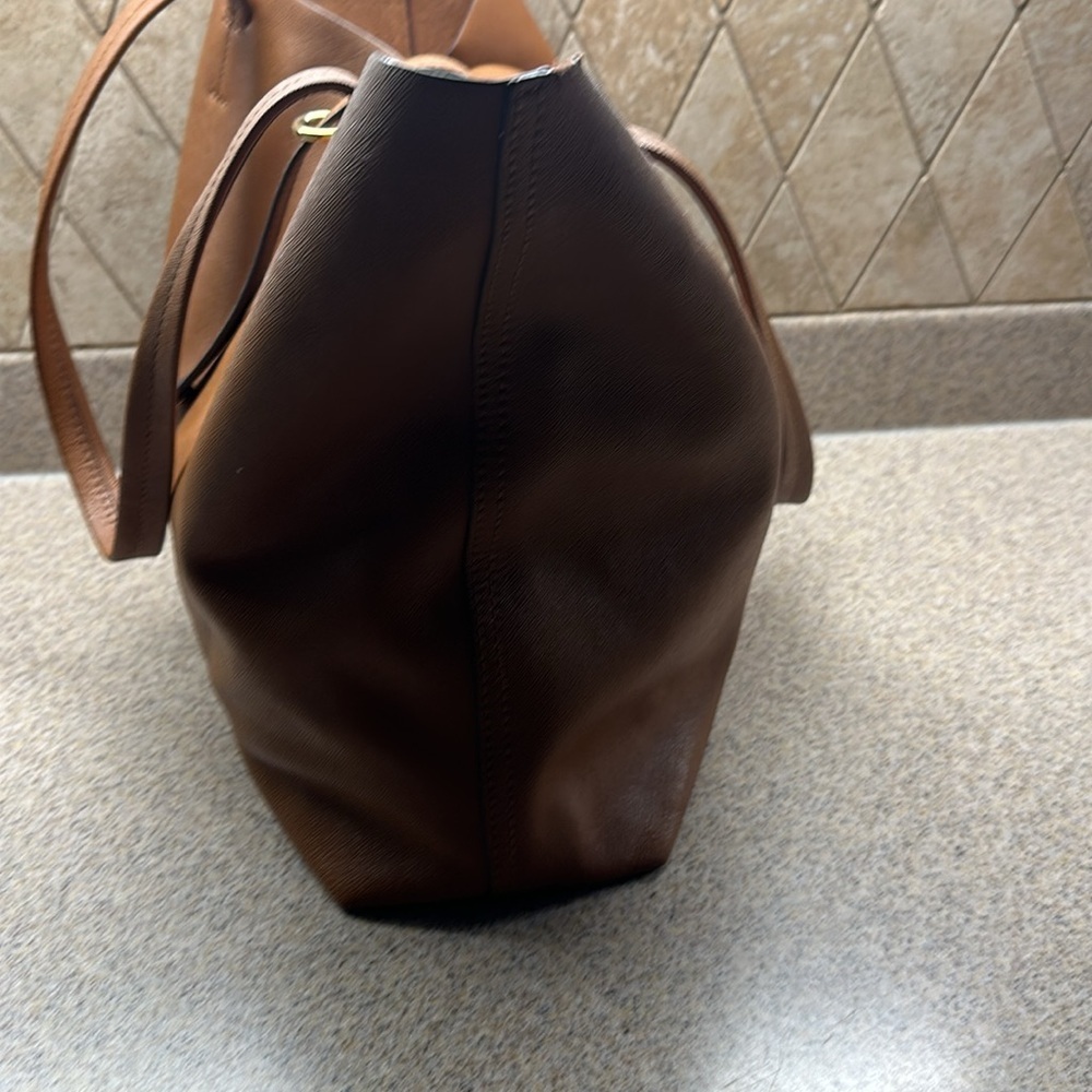 Vince Camuto full leather tote bag cognac used  19x12x5 approx - Picture 2 of 16